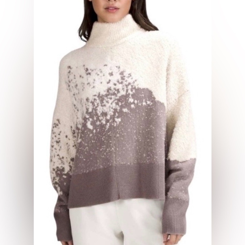 Lululemon Ombre Knit Textured Turtleneck sweater in a merino wool blend